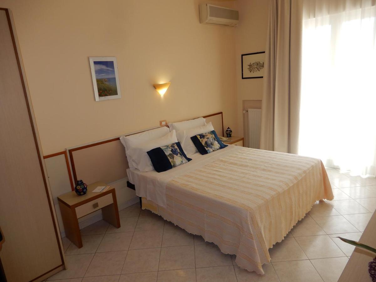 Hotel San Giorgio Vasto Exterior photo